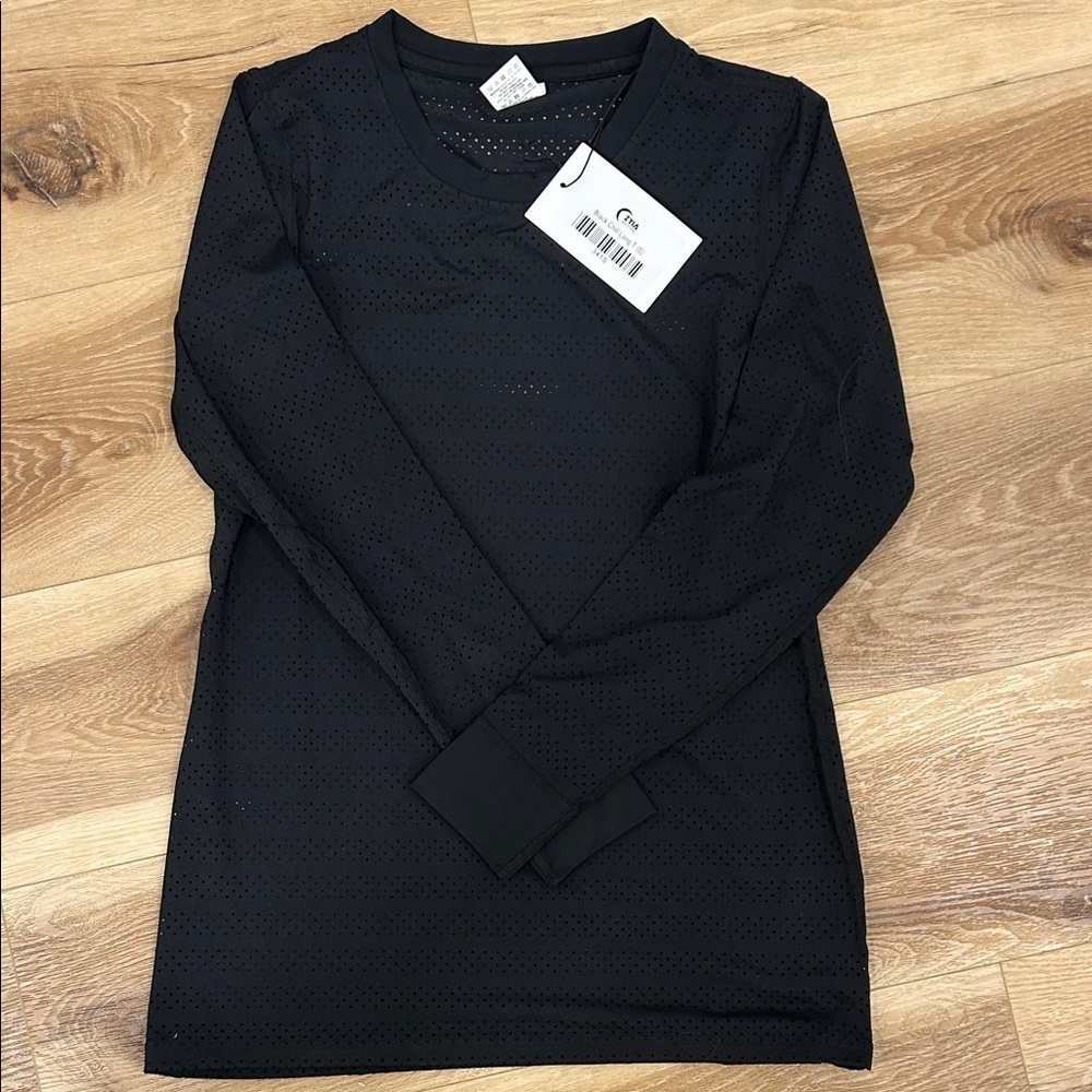 ZYIA Black Chill Long Sleeve Tee